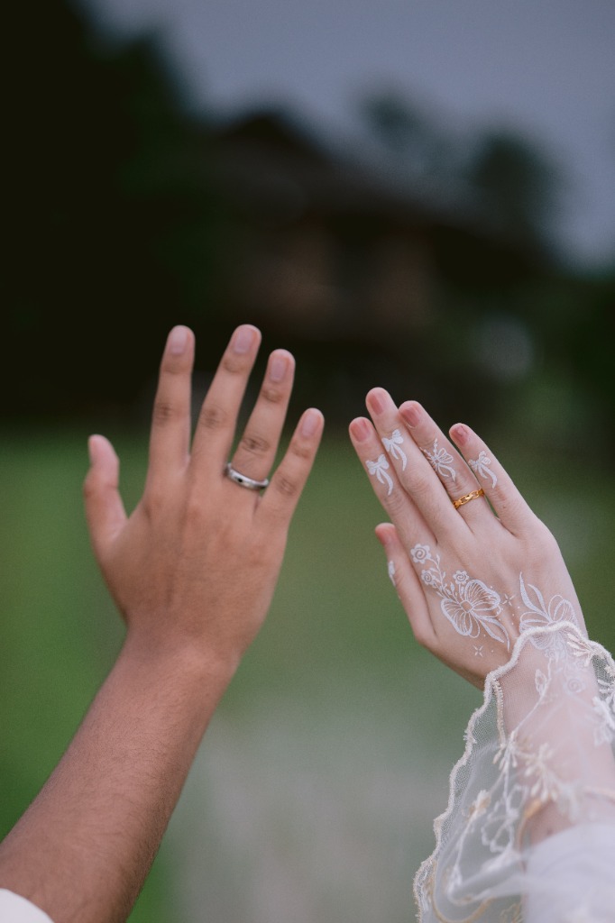 Cincin perkahwinan Amalin dan Muadzam